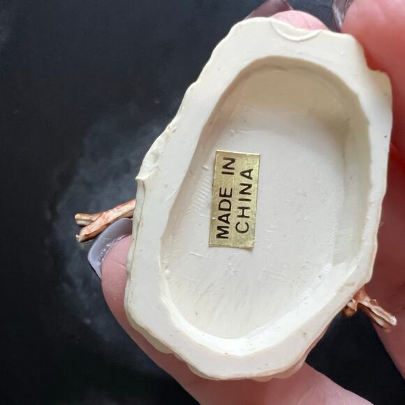 Lot of 2 Vintage Ornaments: Boy Ice Skating and Christmas mouse skiing Plastic - Picture 6 of 8